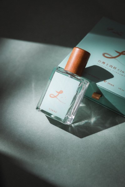 林業保育署臺中分署攜手P. SEVEN 打造臺灣森林氣味土肉桂香水「Cinné」